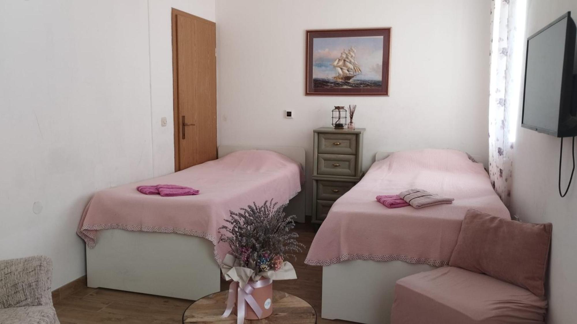 Apartmani Luna 巴什卡沃达 外观 照片